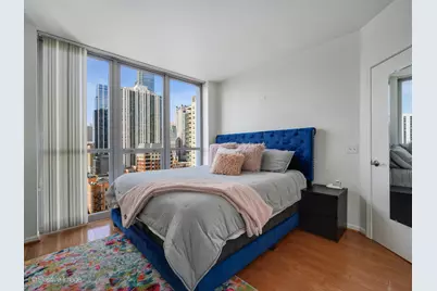 600 N Dearborn Street #1705, Chicago, IL 60610 - Photo 10