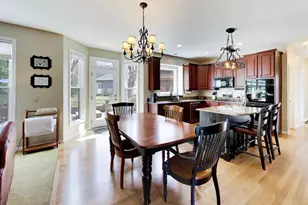 26W363 Torrey Pines Ct, Winfield, IL 60190 - Photo 12