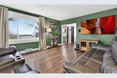 1519 Il Route 251, Steward, IL 60553 - Photo 4