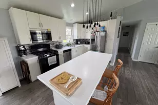 1602 Cardinal Dr, Bourbonnais, IL 60914 - Photo 2