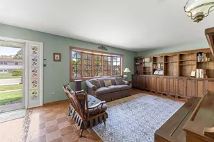 229 Illinois St, Park Forest, IL 60466 - Photo 6