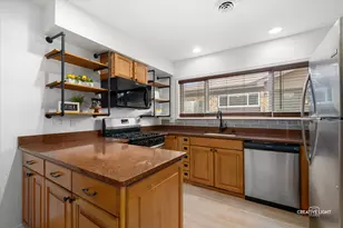 410 S Jackson St, Batavia, IL 60510 - Photo 6