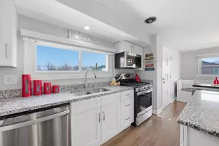 18441 Marshfield Ave, Homewood, IL 60430 - Photo 12