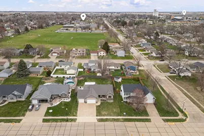 510 Pinehurst Drive, Eldridge, IA 52748 - Photo 44