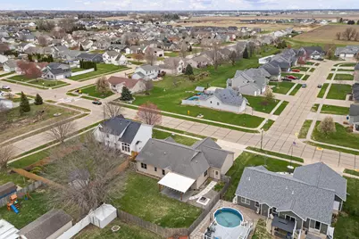 510 Pinehurst Drive, Eldridge, IA 52748 - Photo 46