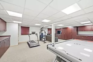 2409 The Strand, Northbrook, IL 60062 - Photo 34