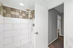 2409 The Strand, Northbrook, IL 60062 - Photo 32