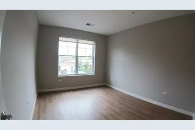 229 Park Avenue #208, Clarendon Hills, IL 60514 - Photo 12