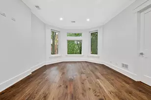 653 W Wrightwood Ave, Chicago, IL 60614 - Photo 4