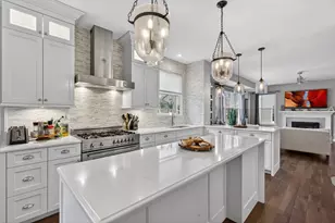 5285 Shotkoski Dr, Hoffman Estates, IL 60192 - Photo 6