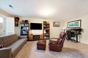 110 Bishop Quarter Ln, Oak Park, IL 60302 - Photo 24