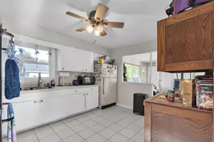 1275 Bloomingdale Rd, Glendale Heights, IL 60139 - Photo 6