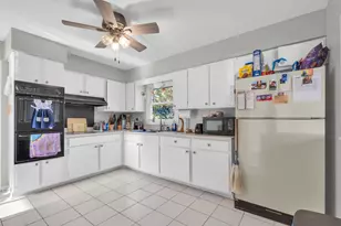 1275 Bloomingdale Rd, Glendale Heights, IL 60139 - Photo 8