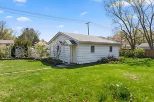 200 Ramona Ave, Rochelle, IL 61068 - Photo 4