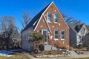 3901 Custer Ave, Lyons, IL 60534 - Photo 2