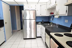 9701 N Dee Rd, Niles, IL 60714 - Photo 8