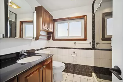 9249 Kildare Avenue, Skokie, IL 60077 - Photo 8