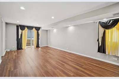 9249 Kildare Avenue, Skokie, IL 60077 - Photo 6