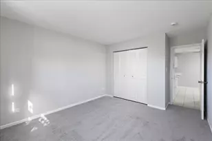 5740 East Ave, Countryside, IL 60525 - Photo 10