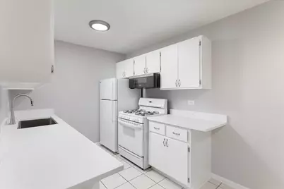 5740 East Avenue #2D, Countryside, IL 60525 - Photo 4