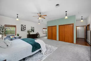 1031 27th St, Moline, IL 61265 - Photo 30