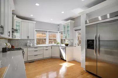 8938 Keeler Avenue, Skokie, IL 60076 - Photo 10