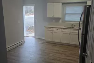 308 Heustis St, Yorkville, IL 60560 - Photo 2