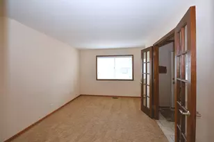 358 Thistle Dr, Bolingbrook, IL 60490 - Photo 8