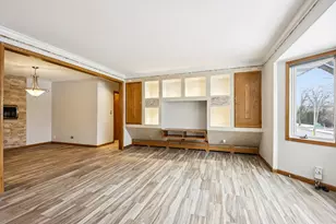 527 W Eastman St, Arlington Heights, IL 60005 - Photo 4