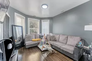 1346 S 56th Ct, Cicero, IL 60804 - Photo 4