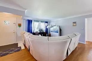 458 W Alma St, Elmhurst, IL 60126 - Photo 6