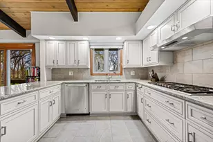 2374 N Westwood Ln, Palatine, IL 60074 - Photo 8