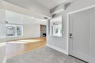 1245 W Jarvis Ave, Chicago, IL 60626 - Photo 4