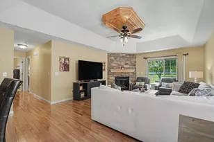 1913 Quail Run Dr, Mahomet, IL 61853 - Photo 6