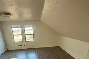 410 Ivanhoe Rd, Grayslake, IL 60030 - Photo 6