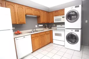 12817 Carriage Ln, Crestwood, IL 60418 - Photo 8