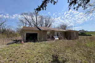 2313 N Bowman Ave, Danville, IL 61834 - Photo 2