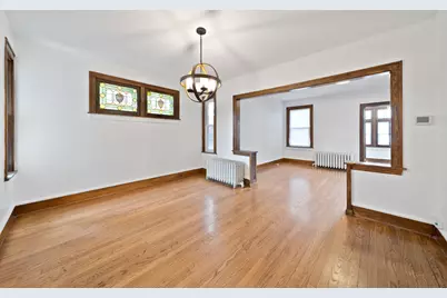 616 Circle Avenue #1, Forest Park, IL 60130 - Photo 4