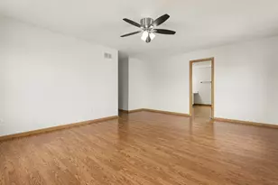 3909 Sedge St, Zion, IL 60099 - Photo 14