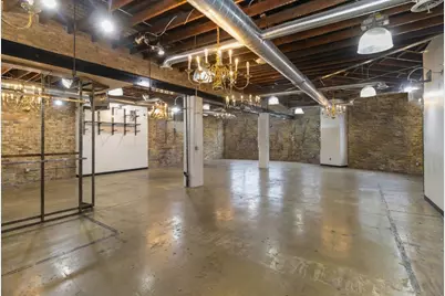2950 W Fullerton Avenue, Chicago, IL 60647 - Photo 2