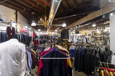 2950 W Fullerton Avenue, Chicago, IL 60647 - Photo 20