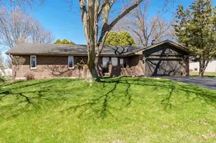 6074 Abington Dr, Rockford, IL 61109 - Photo 1