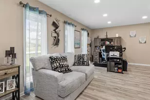 407 Greenfield Rd, Shorewood, IL 60404 - Photo 2