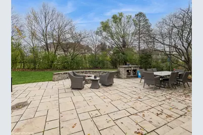 445 Blue Ash Drive, Buffalo Grove, IL 60089 - Photo 20