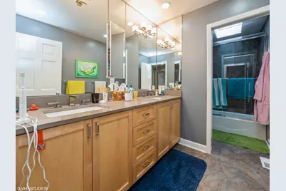 445 Blue Ash Drive, Buffalo Grove, IL 60089 - Photo 14
