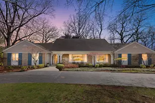 835 Timberline Dr, Glenview, IL 60025 - Photo 2