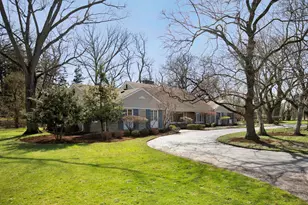 835 Timberline Dr, Glenview, IL 60025 - Photo 4