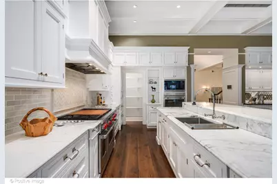 446 W Huron Street, Chicago, IL 60654 - Photo 16