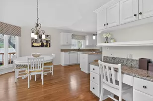 915 Rock Spring Rd, Naperville, IL 60565 - Photo 10