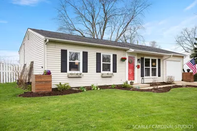 801 Sunset Circle, Streamwood, IL 60107 - Photo 2